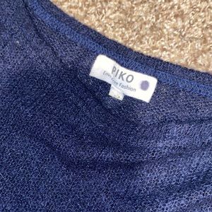 Piko Envi Free Fashion incredibly light & soft navy long sleeve crewneck sweater